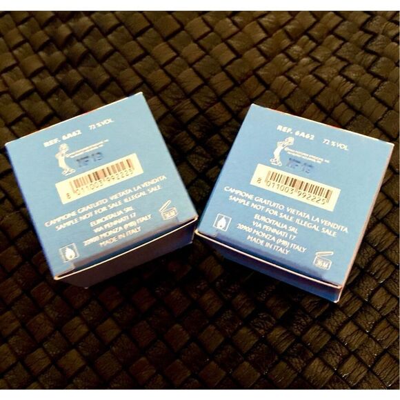 MOSCHINO - NWT - Two Mini Bottles of "Cheap & Chic I Love Love" Eau de Toilette - Picture 7 of 13